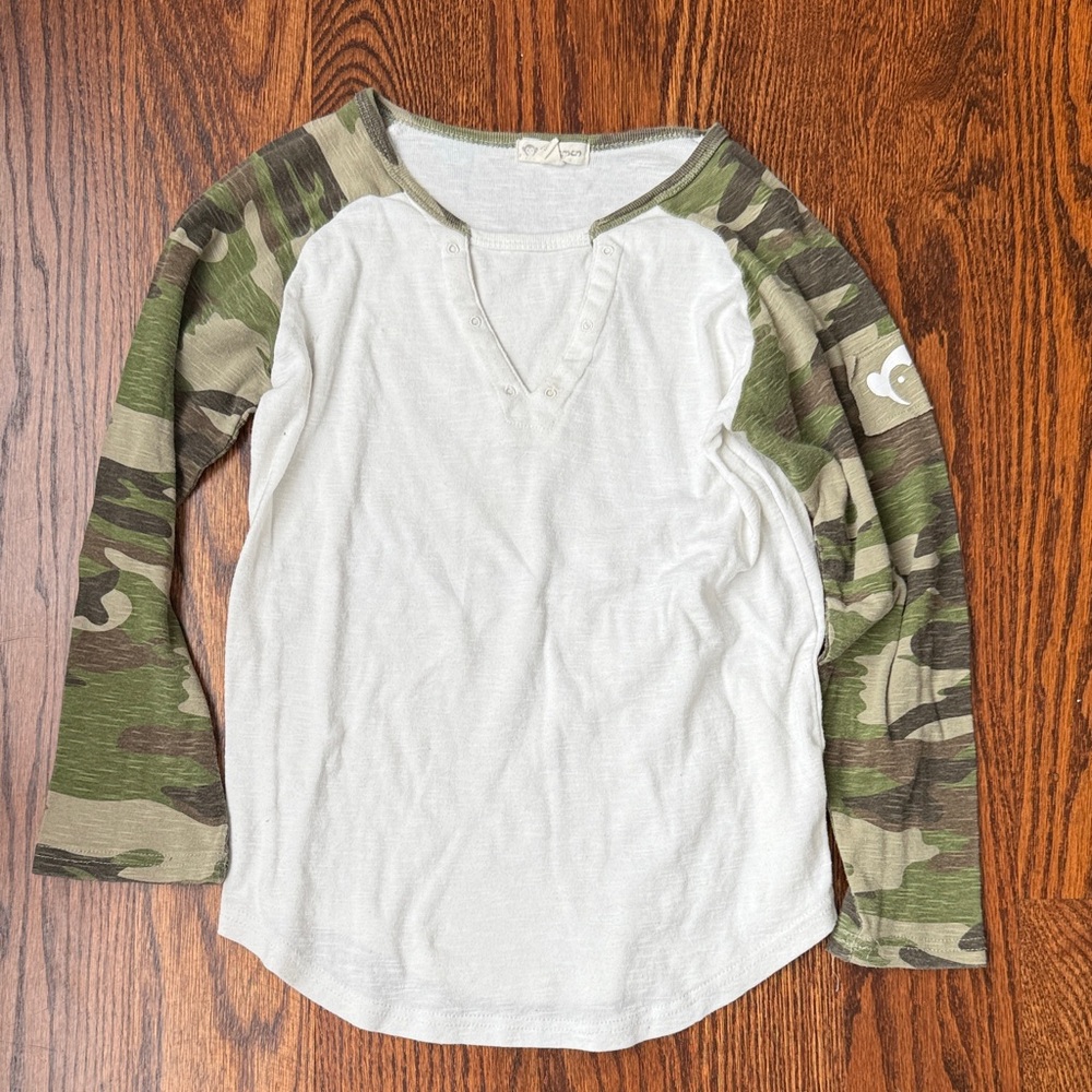 Appaman White and Camo Long Sleeve Tee